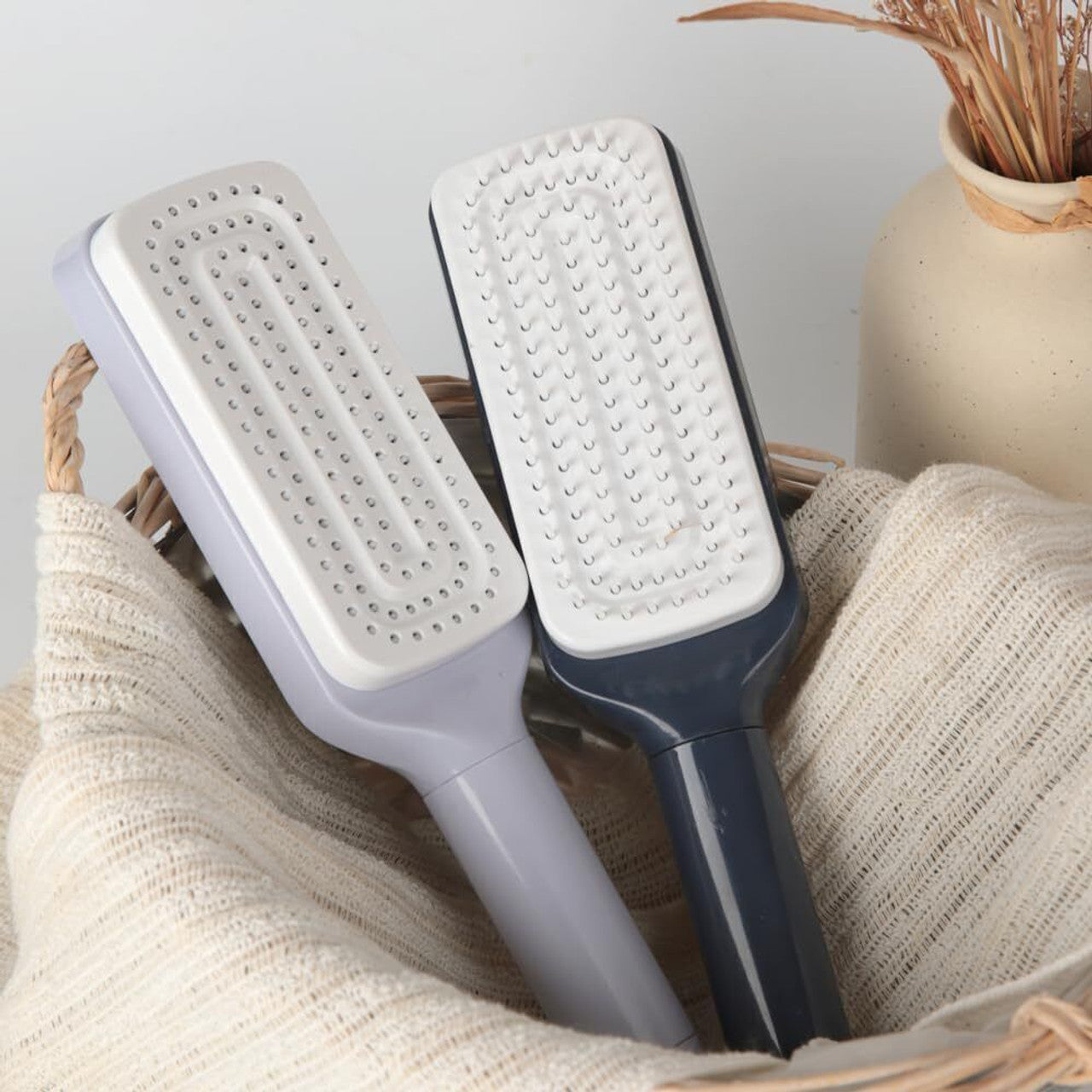 Self-Cleaning Hair Brush by FYNstore™